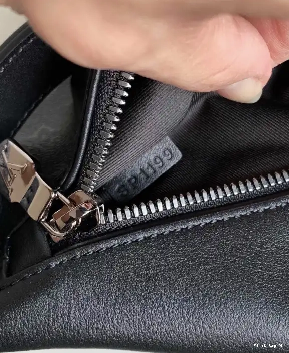 Firstbags ru DISCOVERY LOUIS BUMBAG VUITTON 0529